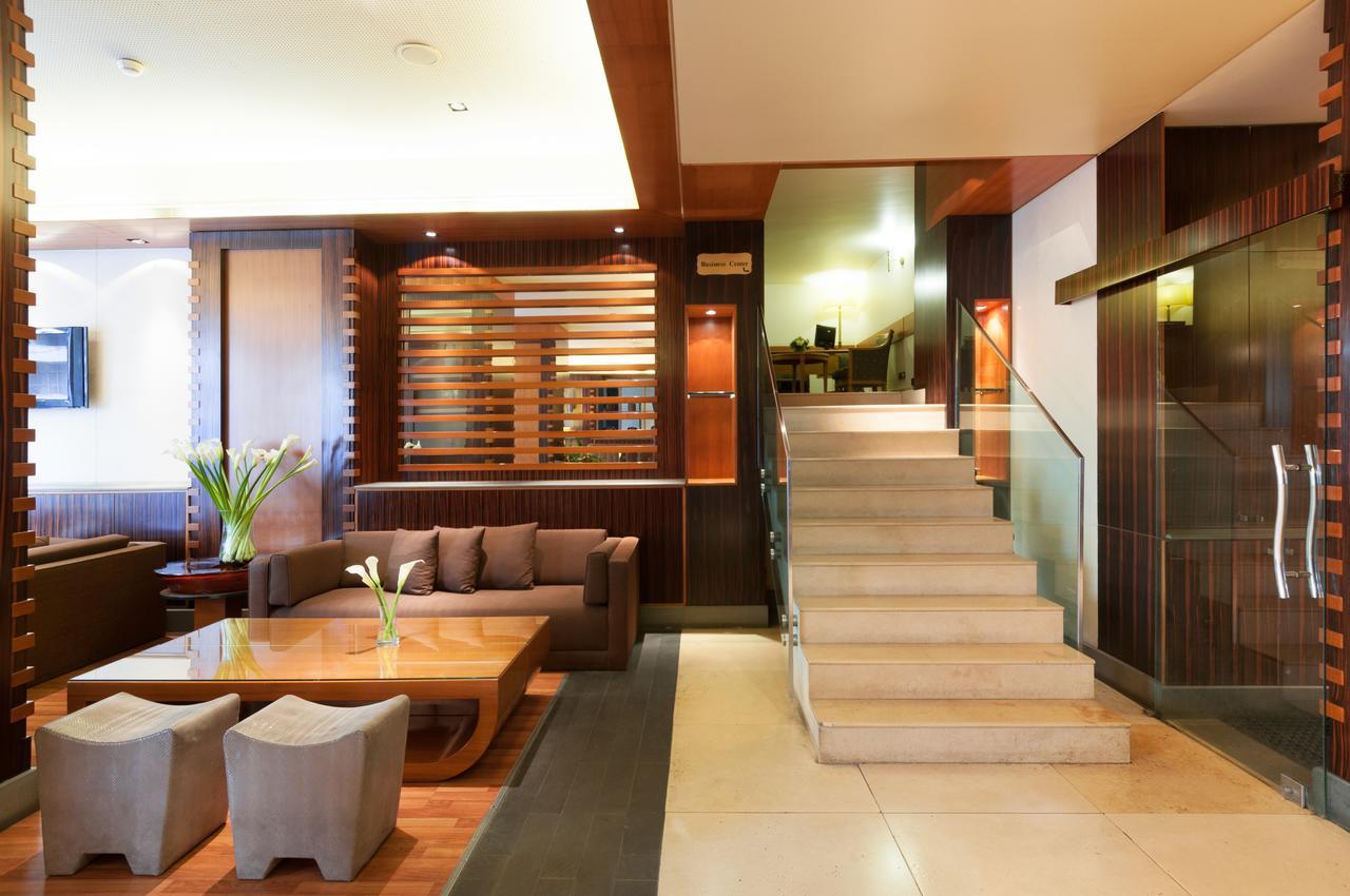 Le Commodore Hotel Бейрут Екстериор снимка