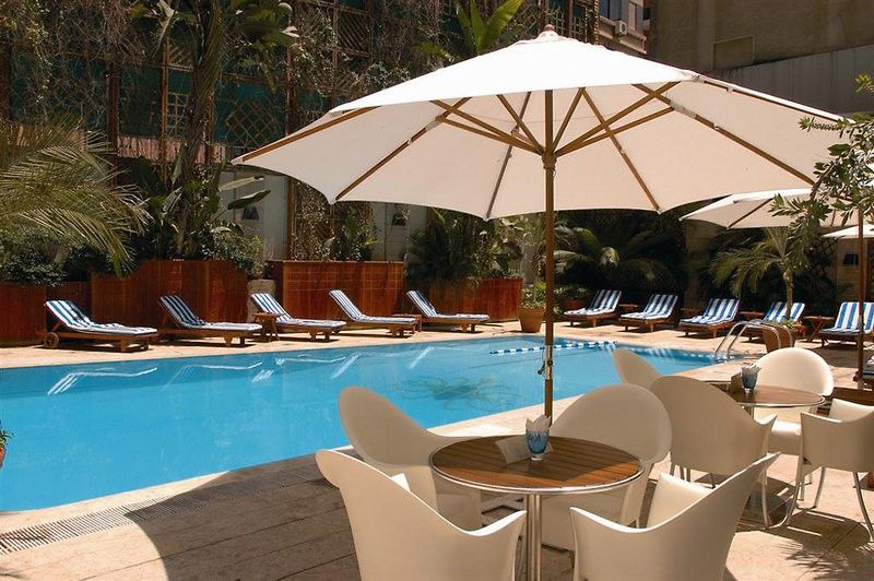 Le Commodore Hotel Бейрут Екстериор снимка